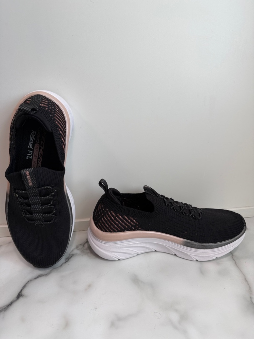 Skechers, Relaxed Fit: D'Lux Walker Black Let it Glow Walking Shoes - Size 6.5 - Picture 5 of 9